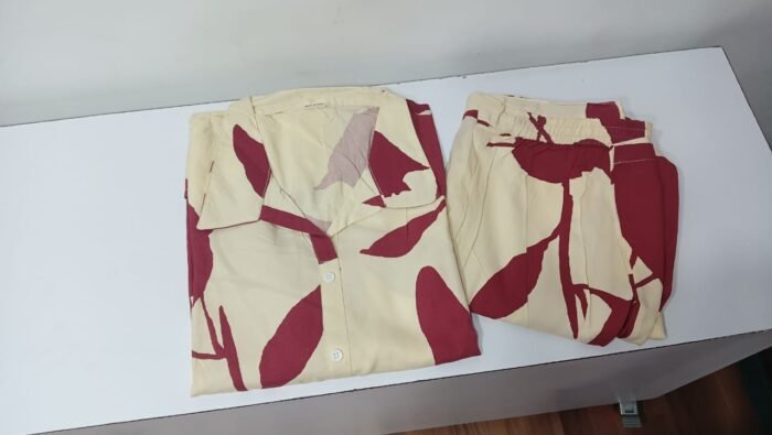 Chic top & bottom combo - Image 2